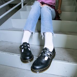 Dr. Martens Mary Jane 8065